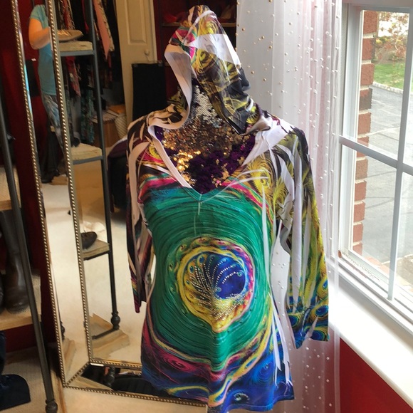 Top - Picture 3 of 5